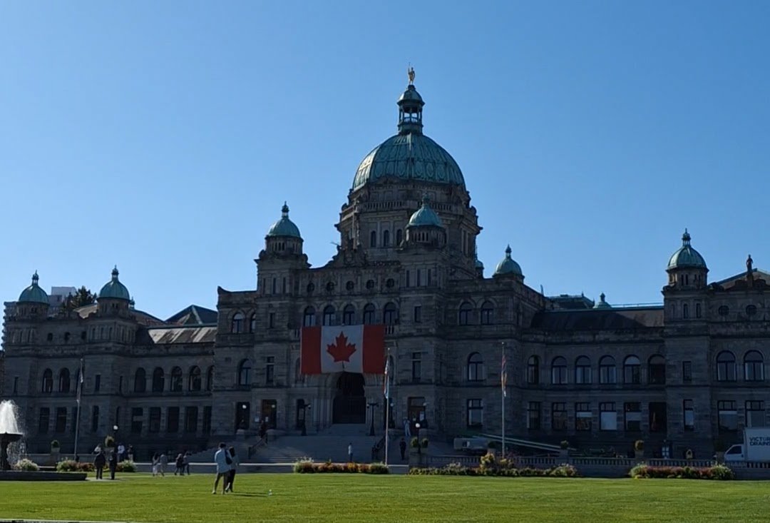 Why Visitors Love Victoria, BC (And How to See It Like a Tourist Too)